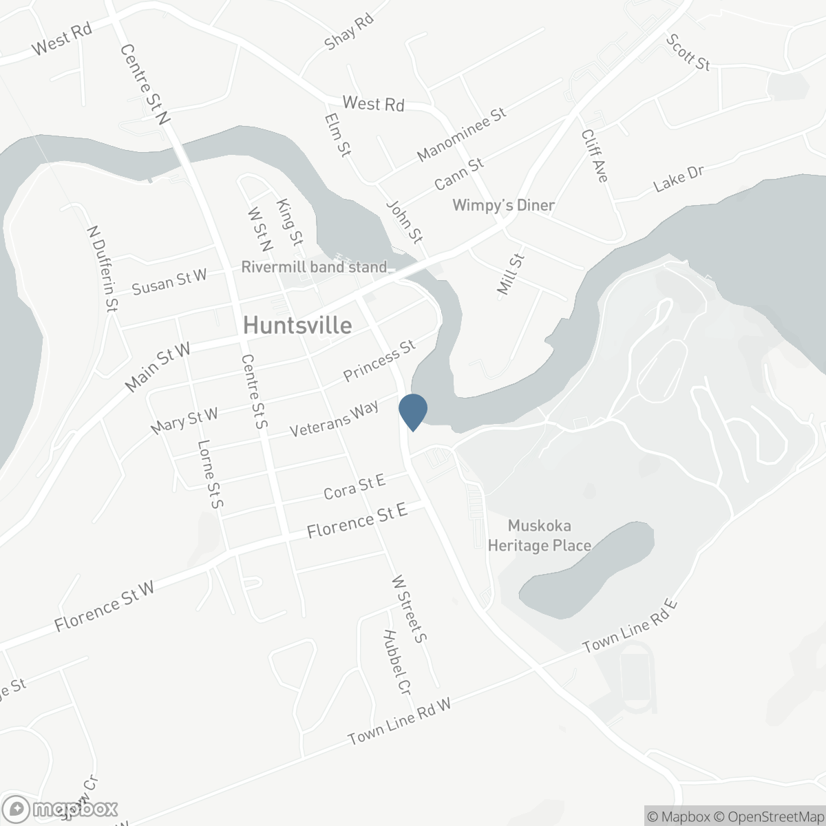 202 - 32 BRUNEL ROAD S, Huntsville, Ontario P1H 1P5